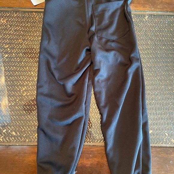 Girls black softball pants - Picture 2 of 3